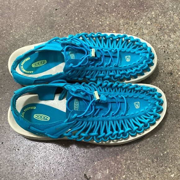 Keen Blue Woven Sandals - Picture 2 of 4